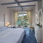 Szálloda Club Baja Sardinia