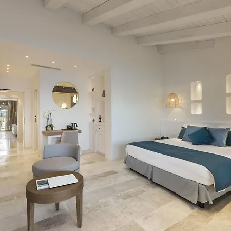 Hotel Club 4*