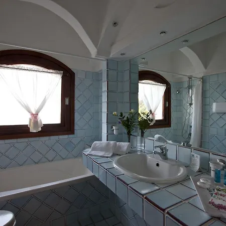 Club Hotel 4*