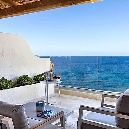 Club Hotell 4*