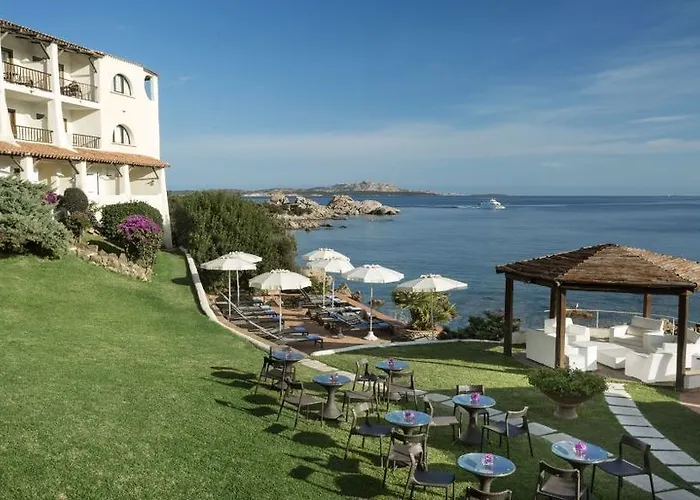 كلوب باجا سردينيا 4* بايا سردينيا