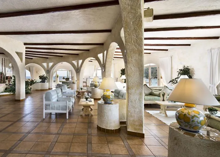 فندق كلوب باجا سردينيا 4*