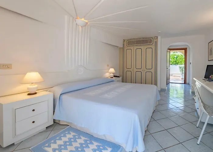 فندق كلوب باجا سردينيا