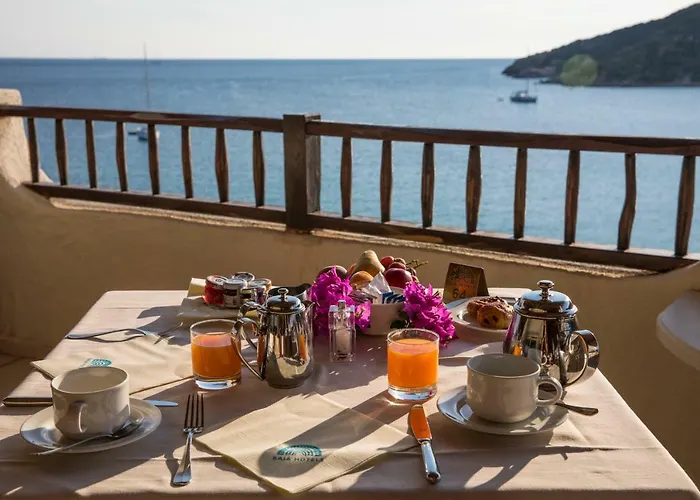 كلوب باجا سردينيا بايا سردينيا